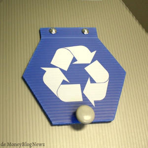 Fotografía de un símbolo de reciclaje.